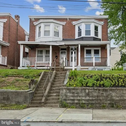 Rent this 3 bed house on 186 7th Street in Bridgeport, Montgomery County