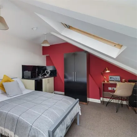 Image 3 - Whickham Street, Sunderland, SR6 0EB, United Kingdom - Apartment for rent