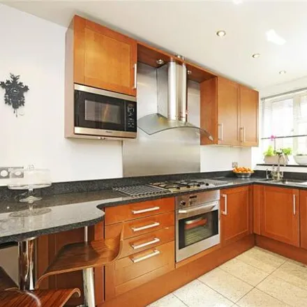 Image 3 - Viceroy Court, 58 - 74 Prince Albert Road, Primrose Hill, London, NW8 7SA, United Kingdom - Room for rent