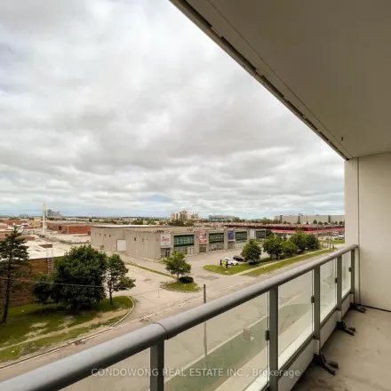 Image 6 - Transit City 1, 898 Portage Parkway, Vaughan, ON L4K 5W7, Canada - Apartment for rent