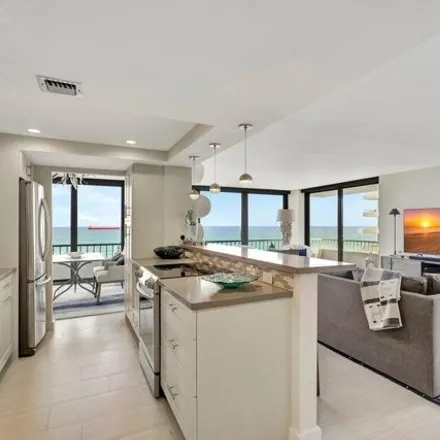 Image 5 - 5532 North Ocean Drive, Palm Beach Isles, Riviera Beach, FL 33404, USA - Condo for rent