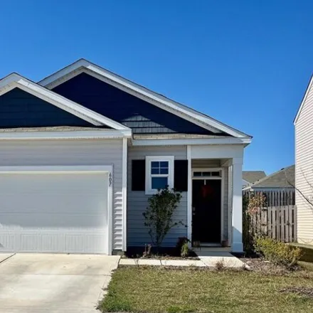 Rent this 3 bed house on Airlie Vista Lane in Surf City, NC 28445