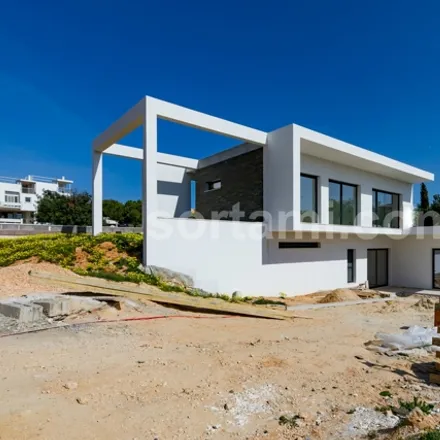 Buy this studio house on Tivoli Carvoeiro in Estrada do Farol, 8400-526 Carvoeiro