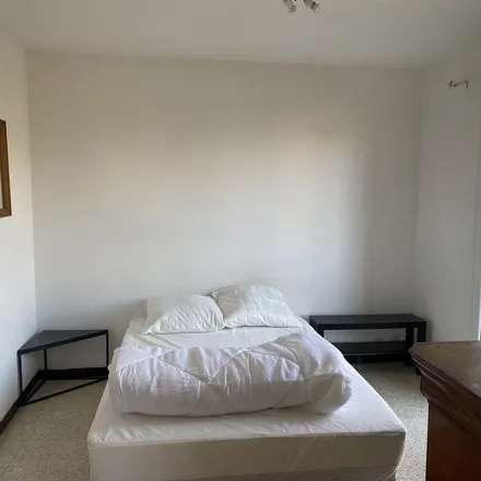Rent this 2 bed apartment on 5 Impasse des Tourdres in 83270 Saint-Cyr-sur-Mer, France