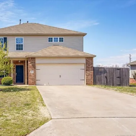 Buy this 4 bed house on South 250th East Avenue in Wagoner County, OK 74014