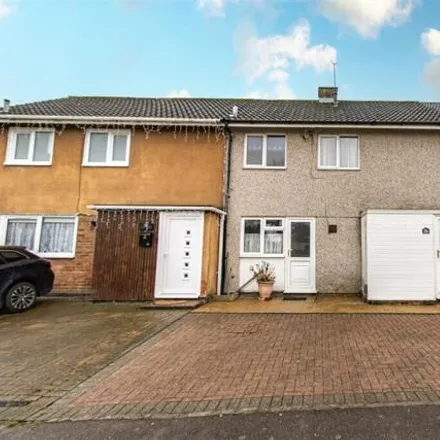 Buy this 2 bed townhouse on Quilters Straight in Basildon, SS14 2SH