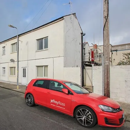 Rent this 1 bed apartment on Janet Street in Cardiff, CF24 2DU
