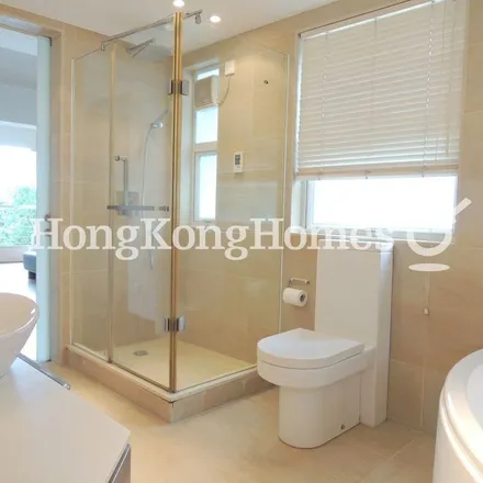 Image 4 - China, Hong Kong, Hong Kong Island, Stanley, Stanley Main Street, 7-Eleven - Apartment for rent