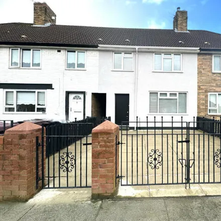 Buy this 3 bed townhouse on Barkbeth Road in Knowsley, L36 3TX