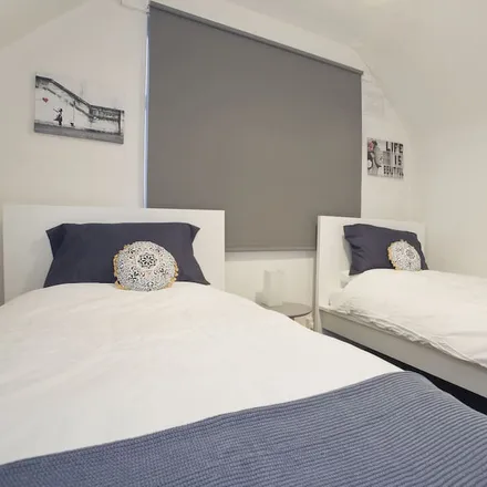 Rent this 4 bed apartment on Bristol in BS9 1EW, United Kingdom