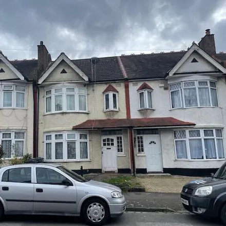 Buy this 3 bed house on Headcorn Road in London, CR7 6JR