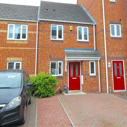 Rent this 2 bed townhouse on 19 Bramble Court in Sandiacre, NG10 5QU