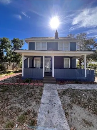 Rent this 3 bed house on 437 Magnolia Avenue in Sebring, FL 33870