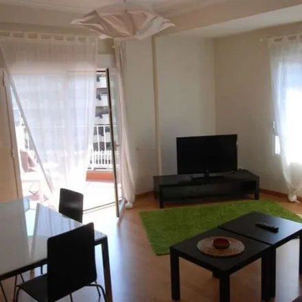 Image 5 - Paseo de Fernando El Católico, 64, 50009 Zaragoza, Spain - Apartment for rent