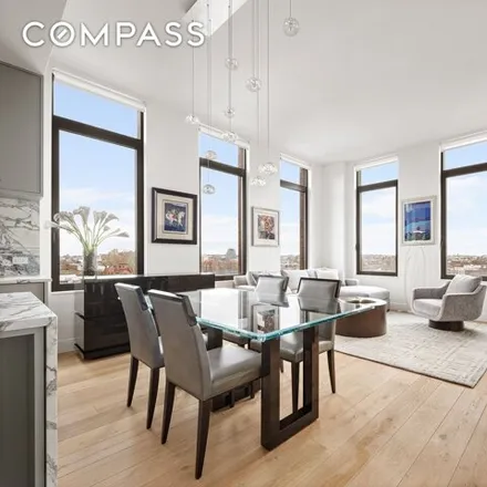 Image 6 - 5 River Park, 347 Henry Street, New York, NY 11201, USA - Condo for sale