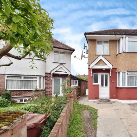 Rent this 3 bed townhouse on Lynwood Close in London, HA2 9PW