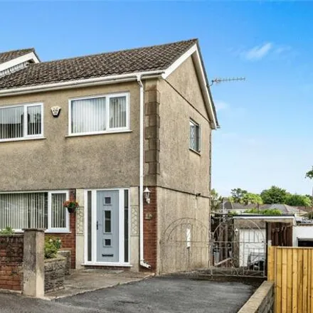 Buy this 3 bed duplex on Waun Gron Road in Swansea, SA5 7DG