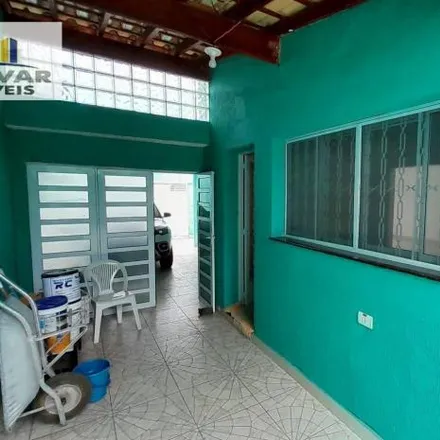 Buy this 3 bed house on Rua Manoel Moreira de Azevedo in Centro, Suzano - SP