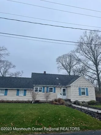 Rent this 4 bed house on 287 Berger Avenue in Elberon Park, Ocean Township