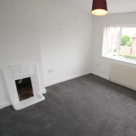 Image 7 - Gawsworth Road, Sale, M23 0GP, United Kingdom - Duplex for rent