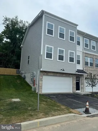 Rent this 3 bed house on 89 Four Leaf Dr in Downingtown, Pennsylvania