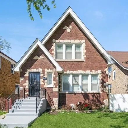 Buy this 4 bed house on 10416 South Emerald Avenue in Chicago, IL 60628