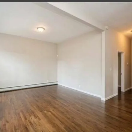 Rent this 3 bed house on 193 Muliner Avenue in New York, NY 10462