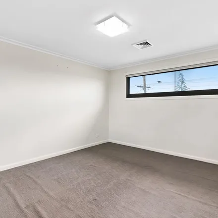 Rent this 4 bed townhouse on 44 Dinah Parade in Keilor East VIC 3033, Australia