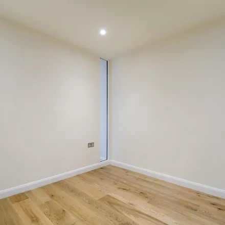 Rent this 1 bed apartment on Manor Gate Road in London Road, London