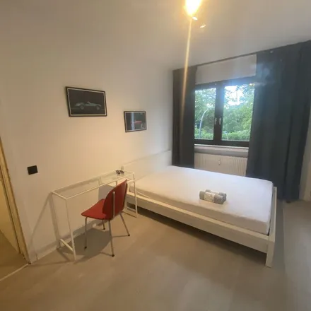 Rent this 3 bed apartment on Rhöndorfer Straße 96 in 50939 Cologne, Germany