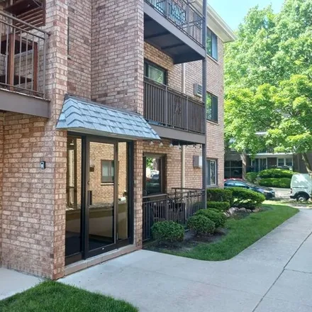 Buy this 2 bed condo on 8749 West Summerdale Avenue in Chicago, IL 60656