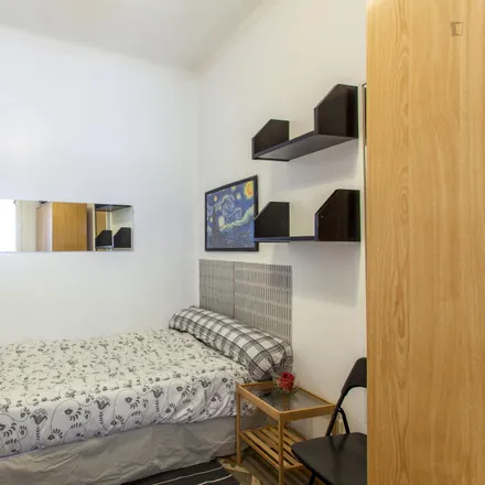 Rent this 6 bed room on Madrid in Calle de la Concepción Jerónima, 22