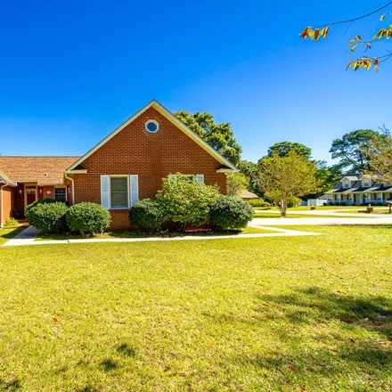 Buy this 3 bed house on 412 Crestwood Drive in Carteret County, NC 28570