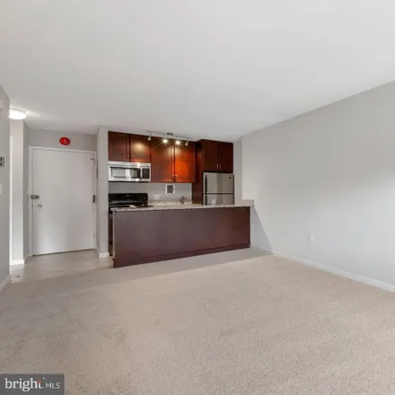 Image 7 - Democracy Boulevard, North Bethesda, MD 20817, USA - Apartment for rent