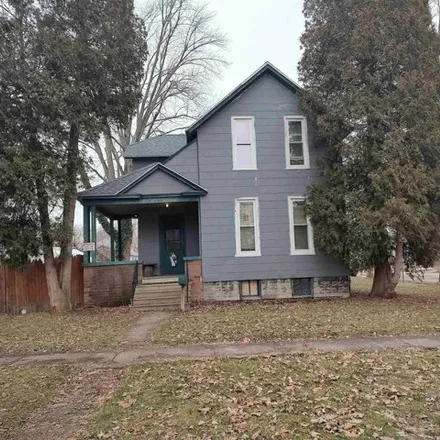 Buy this 4 bed house on 327 West Clara Street in Bay City, MI 48706