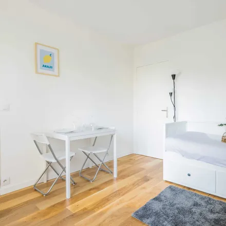 Rent this 1 bed apartment on Les Auréliennes in Rue des Deux Avenues, 75013 Paris