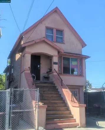Buy this 3 bed house on 2829 Magnolia Street in Oakland, CA 94608