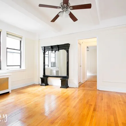 Rent this 1 bed apartment on 140 East 49th Street in New York, NY 10017