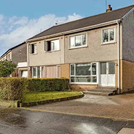 Buy this 3 bed duplex on Rodger Avenue in Ryelands, Newton Mearns