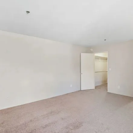 Image 6 - 1745 Barry Avenue, Los Angeles, CA 90025, USA - Apartment for rent