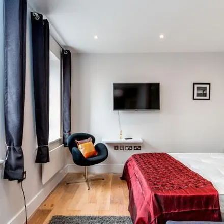 Image 3 - Chalford, Finchley Road, London, NW3 6JY, United Kingdom - Apartment for rent