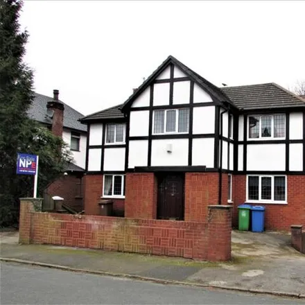 Buy this 5 bed house on Meadow Road in Middleton, M24 1WH