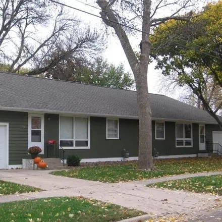 Buy this 4 bed house on 1999 5th Avenue Northwest in Austin, MN 55912