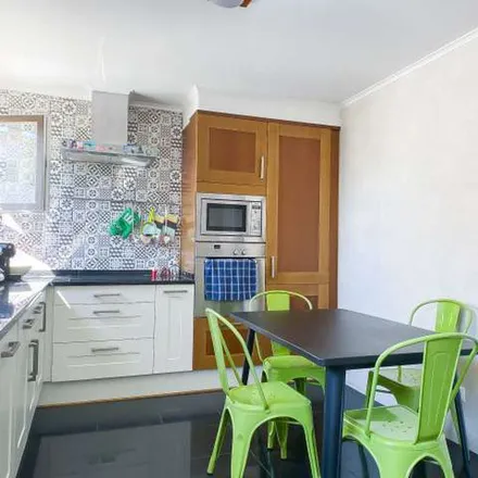 Rent this 3 bed apartment on Quinta do Castelo das Rosas in Alto da Bela Vista, Avenida 25 de Abril