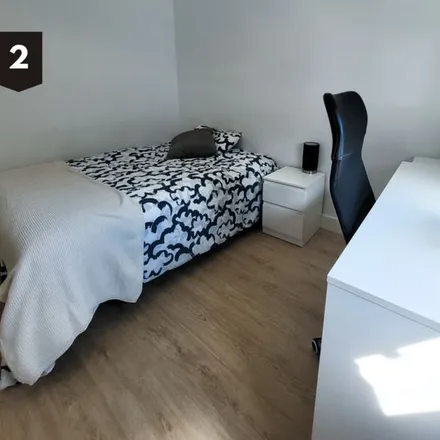 Rent this 1 bed apartment on Avenida de Ramón y Cajal / Ramón y Cajal etorbidea in 25, 48014 Bilbao