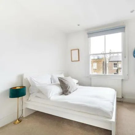 Buy this 1 bed apartment on 63 Chesterton Road in London, W10 6ER
