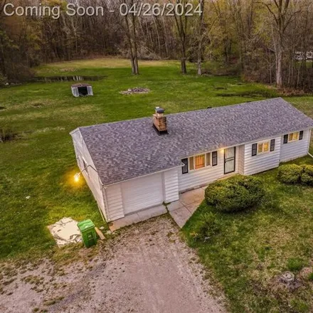 Buy this 3 bed house on 13915 Oakville Waltz Rd in Michigan, 48191