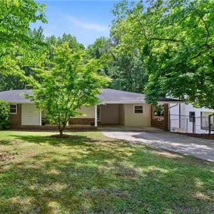 Buy this 3 bed house on 4176 King Springs Road Southeast in Smyrna, GA 30082