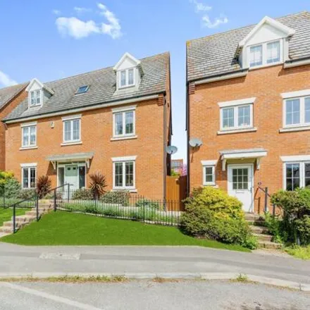 Buy this 6 bed house on Flaxlands Row in Slatepits Croft, Olney