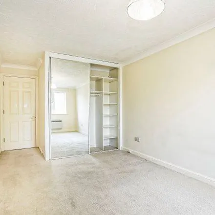 Image 7 - The Butterfly Patch, Copse Road, Cobham, KT11 2TW, United Kingdom - Apartment for rent